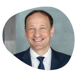 Marcus Kuhnert, Chief Financial Officer (portrait)